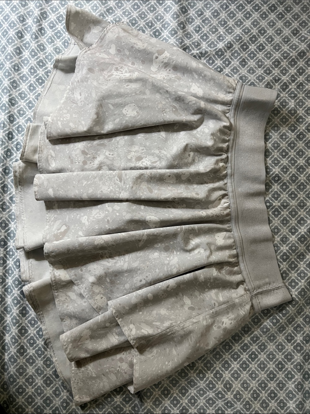 lululemon athletica Light Gray Marble-Effect Skirt